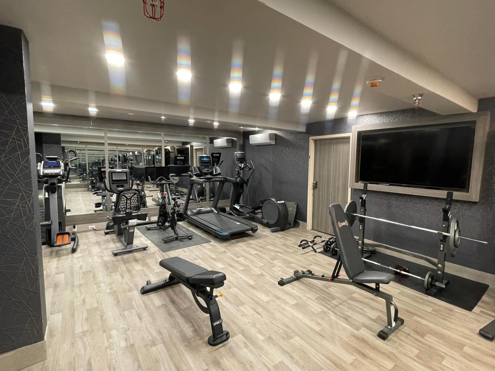 Ramada By Wyndham Dfw Airport 4*